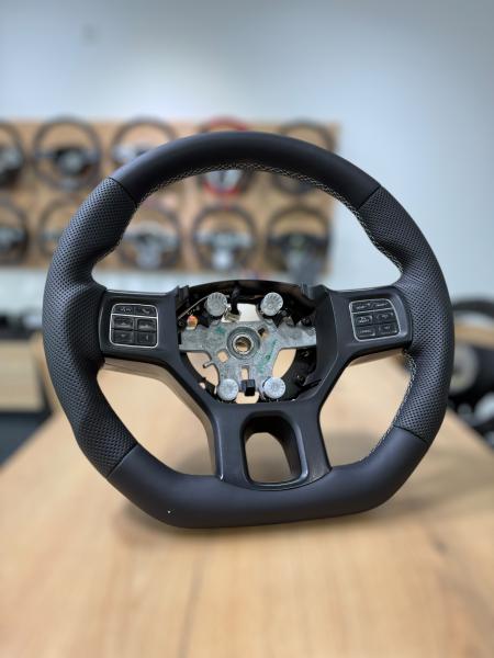 Dodge Challenger R/T 2012 DURANGO RAM Lenkrad Neu Beziehen